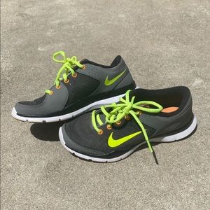 Nike Women's Flex Trainer 3